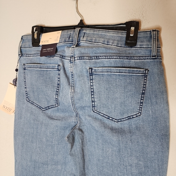 NWT NYDJ Strech Denim Capris. Women's size 10P. Lift and tuck. - Picture 8 of 16